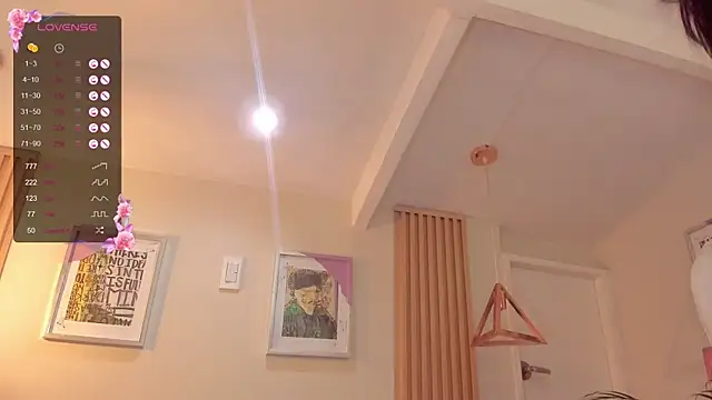 Snapshot of catalinasaiz chatting on 02/25/25, 05:04 catalinasaiz online show from 02/25/25, 05:04