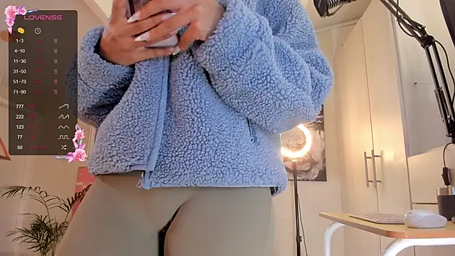 Snapshot of catalinasaiz chatting on 03/07/25, 02:01 catalinasaiz online show from 03/07/25, 02:01