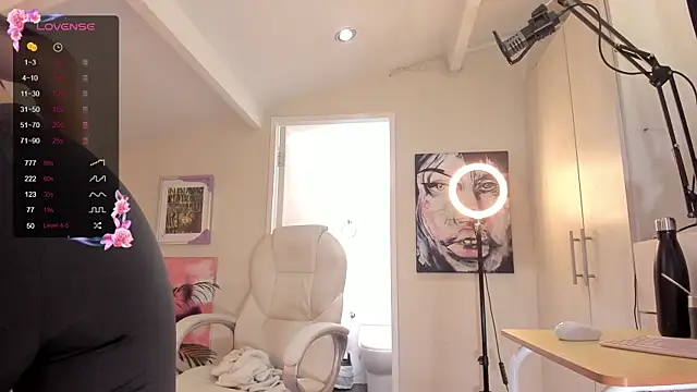 Snapshot of catalinasaiz chatting on 03/17/25, 02:23 catalinasaiz online show from 03/17/25, 02:23