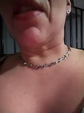 Myrnasexxx online show from 12/23/25, 02:53