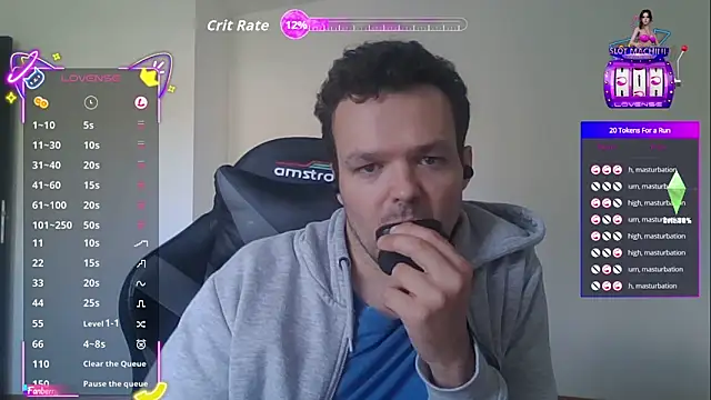 Snapshot of antoinepassion chatting on 09/30/25, 03:28 antoinepassion online show from 09/30/25, 03:28