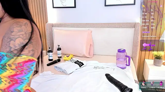 Snapshot of bounce_katty chatting on 03/22/26, 08:12 bounce katty online show from 03/22/26, 08:12