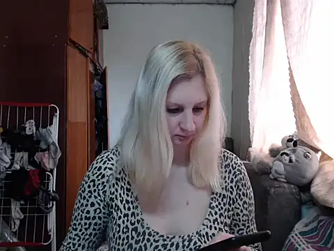 BustyBlond online show from 02/01/25, 10:15