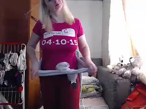 BustyBlond online show from 02/12/25, 06:51