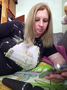 BustyBlond online show from 05/11/26, 04:26