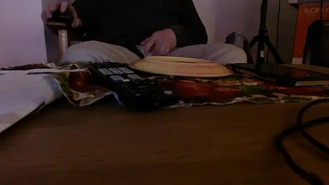 Snapshot of Cordt27 chatting on 11/14/25, 07:12 Cordt27 online show from 11/14/25, 07:12