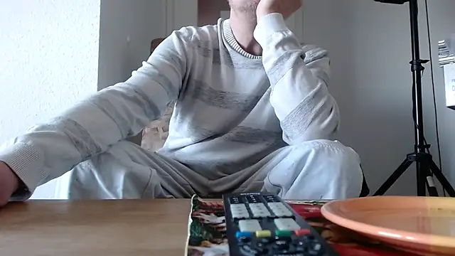 Snapshot of Cordt27 chatting on 04/21/26, 03:07 Cordt27 online show from 04/21/26, 03:07