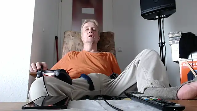 Cordt27 online show from 06/03/26, 04:34