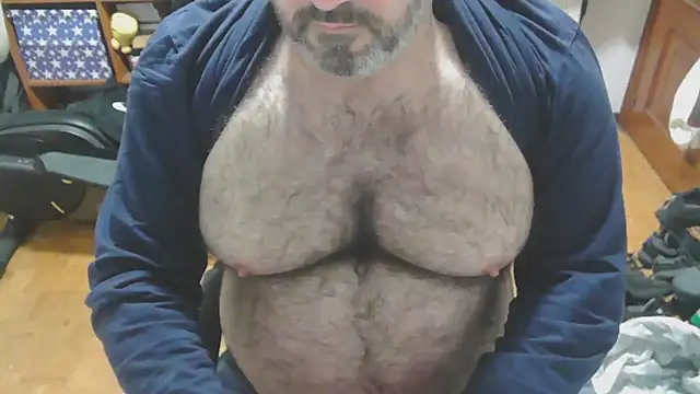 mikeyhotbear online show from 12/18/24, 06:32