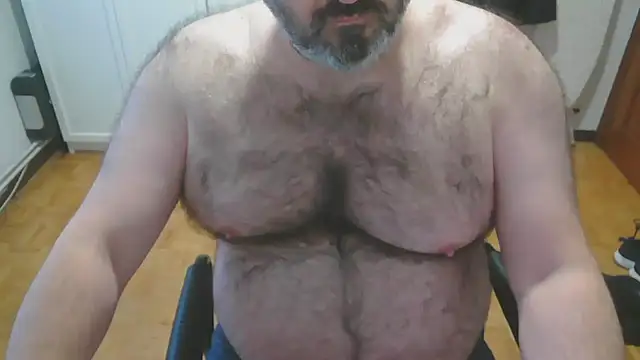 mikeyhotbear online show from 11/24/25, 04:51