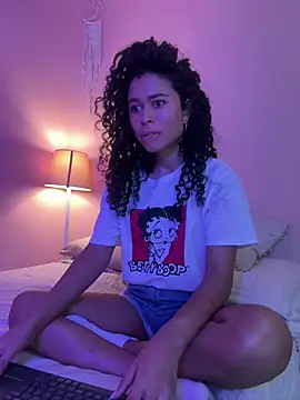 GabriSaenz online show from 12/15/24, 08:25