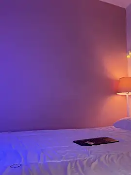 GabriSaenz online show from 12/26/24, 11:35