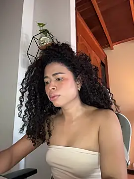 Snapshot of GabriSaenz chatting on 02/05/26, 01:38 GabriSaenz online show from 02/05/26, 01:38