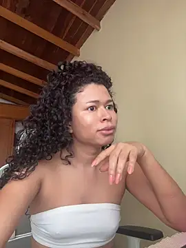 Snapshot of GabriSaenz chatting on 03/31/26, 01:00 GabriSaenz online show from 03/31/26, 01:00