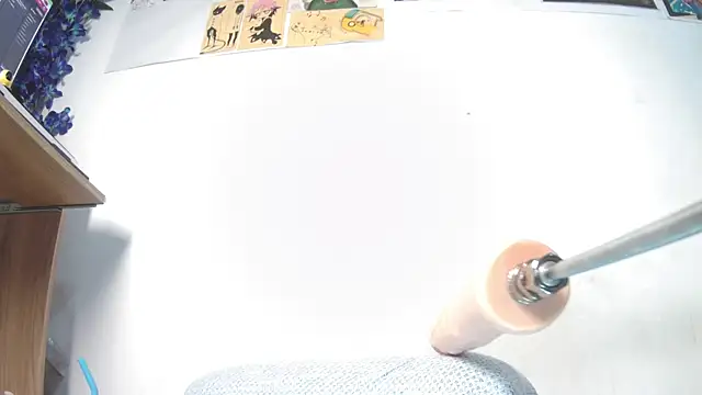 Snapshot of SAT--SU_U chatting on 04/12/26, 09:42 SAT--SU U online show from 04/12/26, 09:42