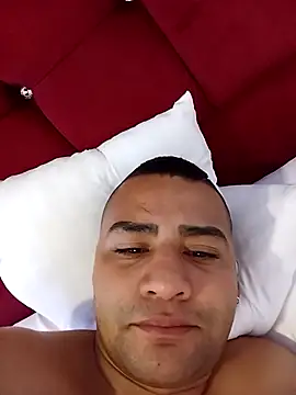 EISONREINA11 online show from 10/27/25, 04:33