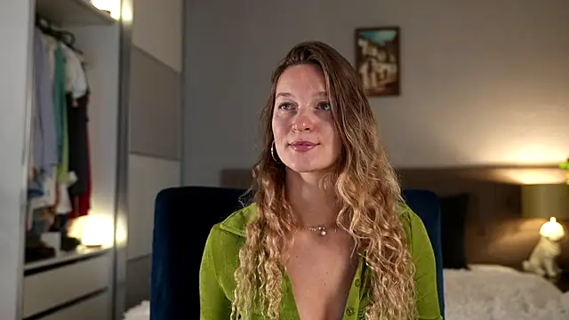 Special    online show from 09/26/25, 04:05