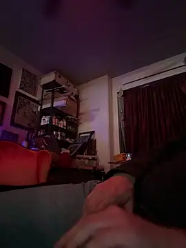 Snapshot of htk1975 chatting on 02/02/26, 08:02 htk1975 online show from 02/02/26, 08:02