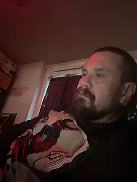 Snapshot of htk1975 chatting on 02/11/26, 04:01 htk1975 online show from 02/11/26, 04:01