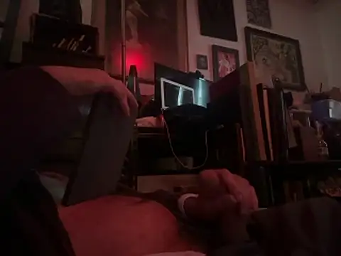 Snapshot of htk1975 chatting on 02/15/26, 09:55 htk1975 online show from 02/15/26, 09:55