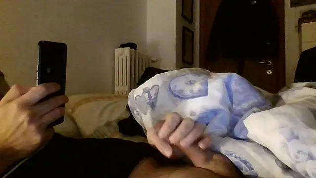 Snapshot of Diabulusux chatting on 03/18/26, 05:54 Diabulusux online show from 03/18/26, 05:54