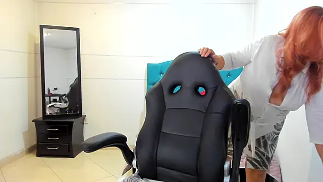 vaalery sweet online show from 03/12/26, 07:53