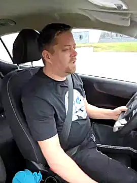 Trucker Hunter online show from 12/26/24, 10:37