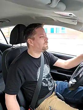 Trucker Hunter online show from 12/28/24, 12:45