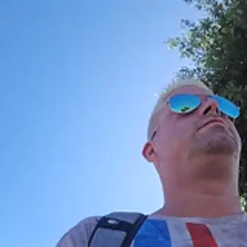 Trucker Hunter online show from 01/09/26, 12:30