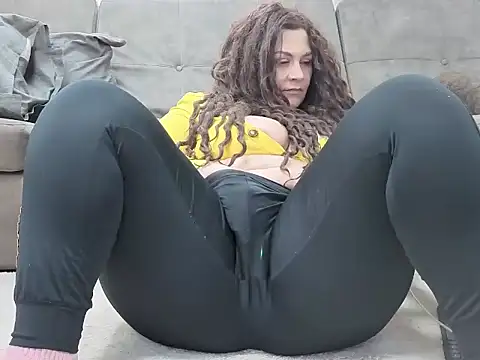 Snapshot of Nikole_Vader chatting on 03/28/26, 11:04 Nikole Vader online show from 03/28/26, 11:04