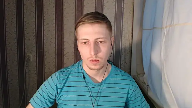 darienlarge online show from 02/22/25, 03:03