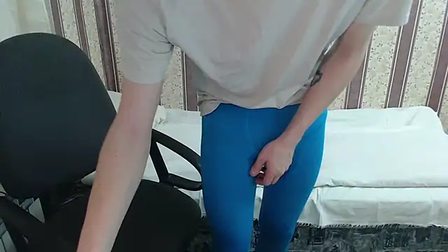 darienlarge online show from 03/06/25, 05:43