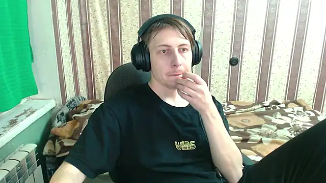 darienlarge online show from 10/29/25, 04:31