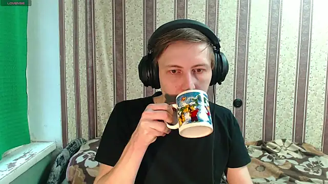 darienlarge online show from 11/13/25, 11:53