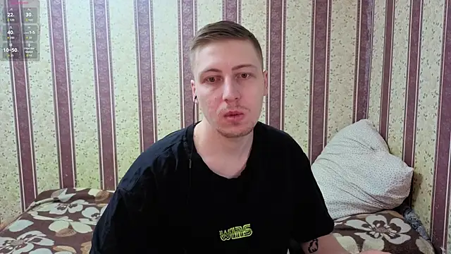 Snapshot of darienlarge chatting on 01/06/26, 05:33 darienlarge online show from 01/06/26, 05:33