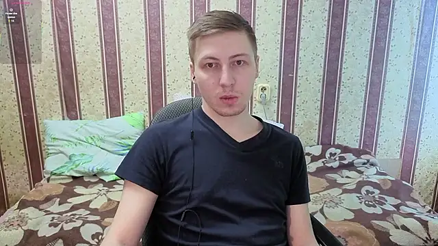 Snapshot of darienlarge chatting on 02/03/26, 08:08 darienlarge online show from 02/03/26, 08:08