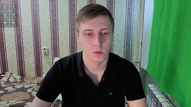 Snapshot of darienlarge chatting on 02/16/26, 07:59 darienlarge online show from 02/16/26, 07:59