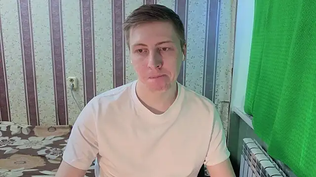 Snapshot of darienlarge chatting on 02/25/26, 08:57 darienlarge online show from 02/25/26, 08:57