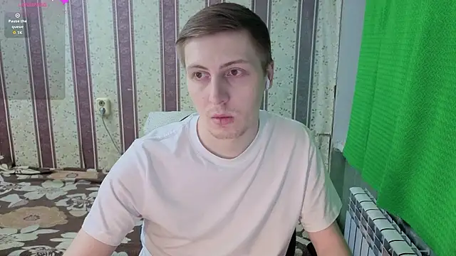 Snapshot of darienlarge chatting on 02/28/26, 03:02 darienlarge online show from 02/28/26, 03:02