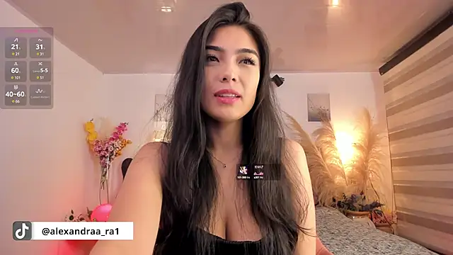 Snapshot of Alexandra_ra chatting on 03/12/25, 12:42 Alexandra ra online show from 03/12/25, 12:42