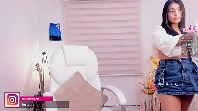 Snapshot of Alexandra_ra chatting on 12/13/25, 08:47 Alexandra ra online show from 12/13/25, 08:47