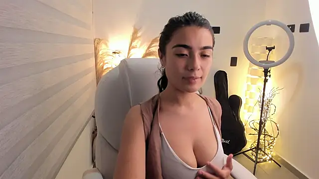 Alexandra ra online show from 02/05/26, 03:22