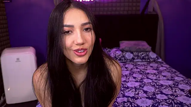 Snapshot of bull_vixen2001 chatting on 07/07/26, 11:36 bull vixen2001 online show from 07/07/26, 11:36