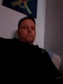 Snapshot of curiouscock38 chatting on 11/11/25, 07:47 curiouscock38 online show from 11/11/25, 07:47