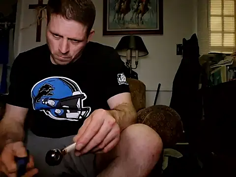 Snapshot of curiouscock38 chatting on 12/21/25, 11:50 curiouscock38 online show from 12/21/25, 11:50