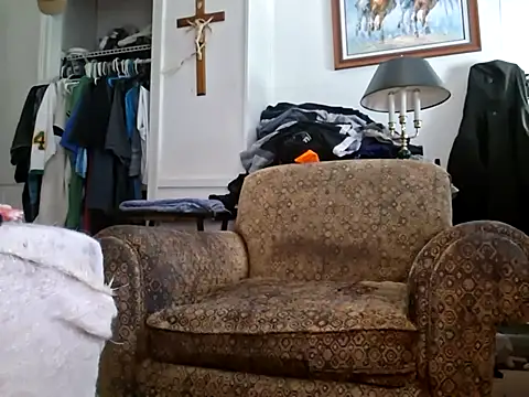 Snapshot of curiouscock38 chatting on 04/26/26, 11:02 curiouscock38 online show from 04/26/26, 11:02