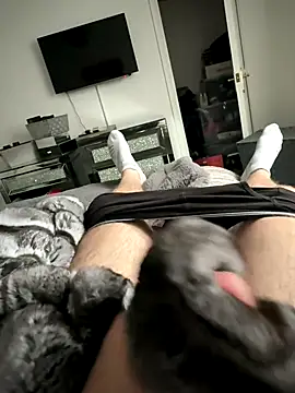 Snapshot of Furdale chatting on 10/13/25, 01:55 Furdale online show from 10/13/25, 01:55