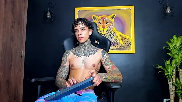 Snapshot of Aron_ford chatting on 01/11/25, 11:56 Aron ford online show from 01/11/25, 11:56