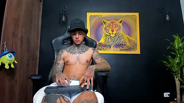 Snapshot of Aron_ford chatting on 01/29/25, 02:30 Aron ford online show from 01/29/25, 02:30