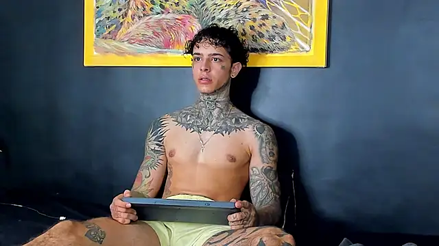 Snapshot of Aron_ford chatting on 09/10/25, 11:32 Aron ford online show from 09/10/25, 11:32